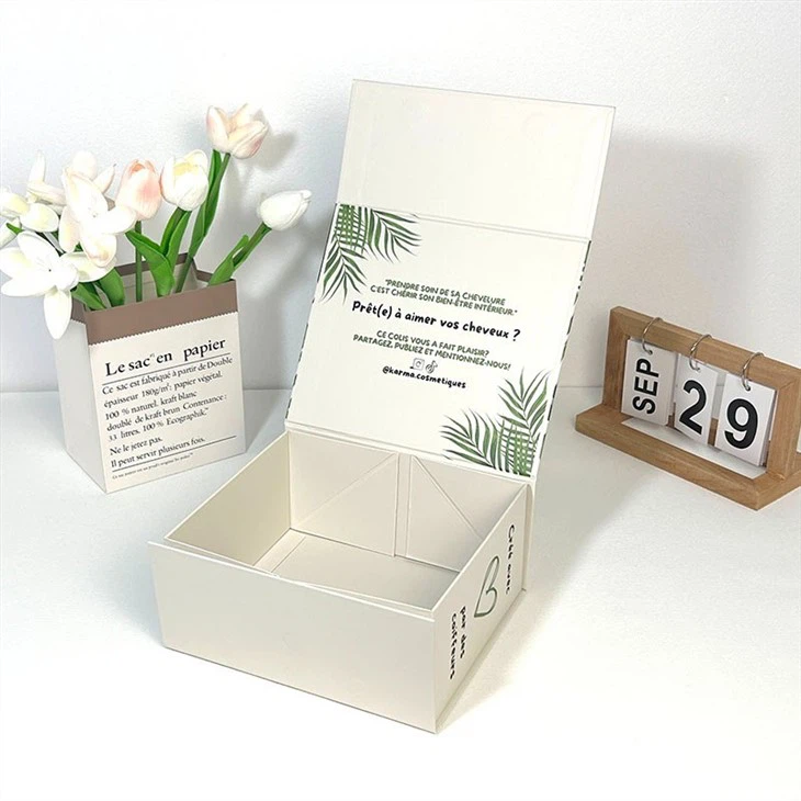 Fancy Handmade Paper Folding Boxes