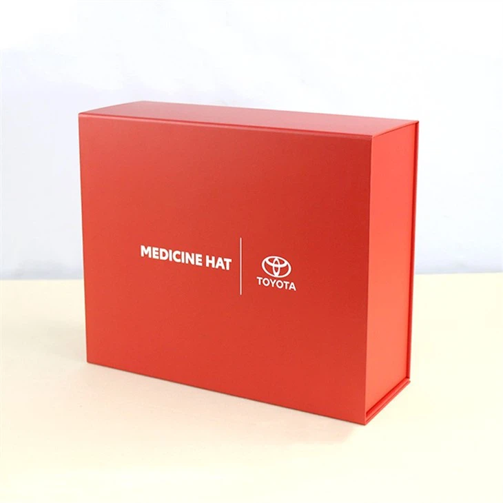 Red Magnetic Box