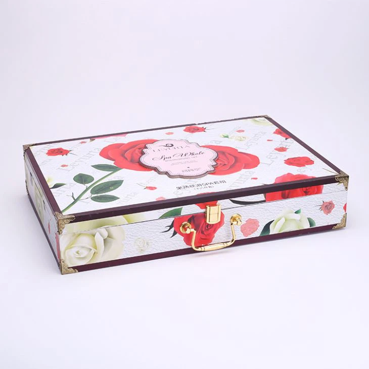 Unique Cosmetic Packaging With Colorful Pattern